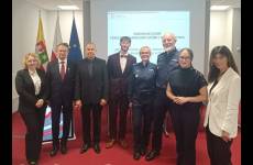 Zdjęcie wspólne uczestników konferencji