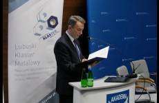 Jerzy Łaboński odczytuje list Głównego Inspektora Pracy