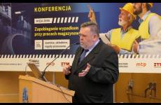Marek Sulich wygłasza przemówienie