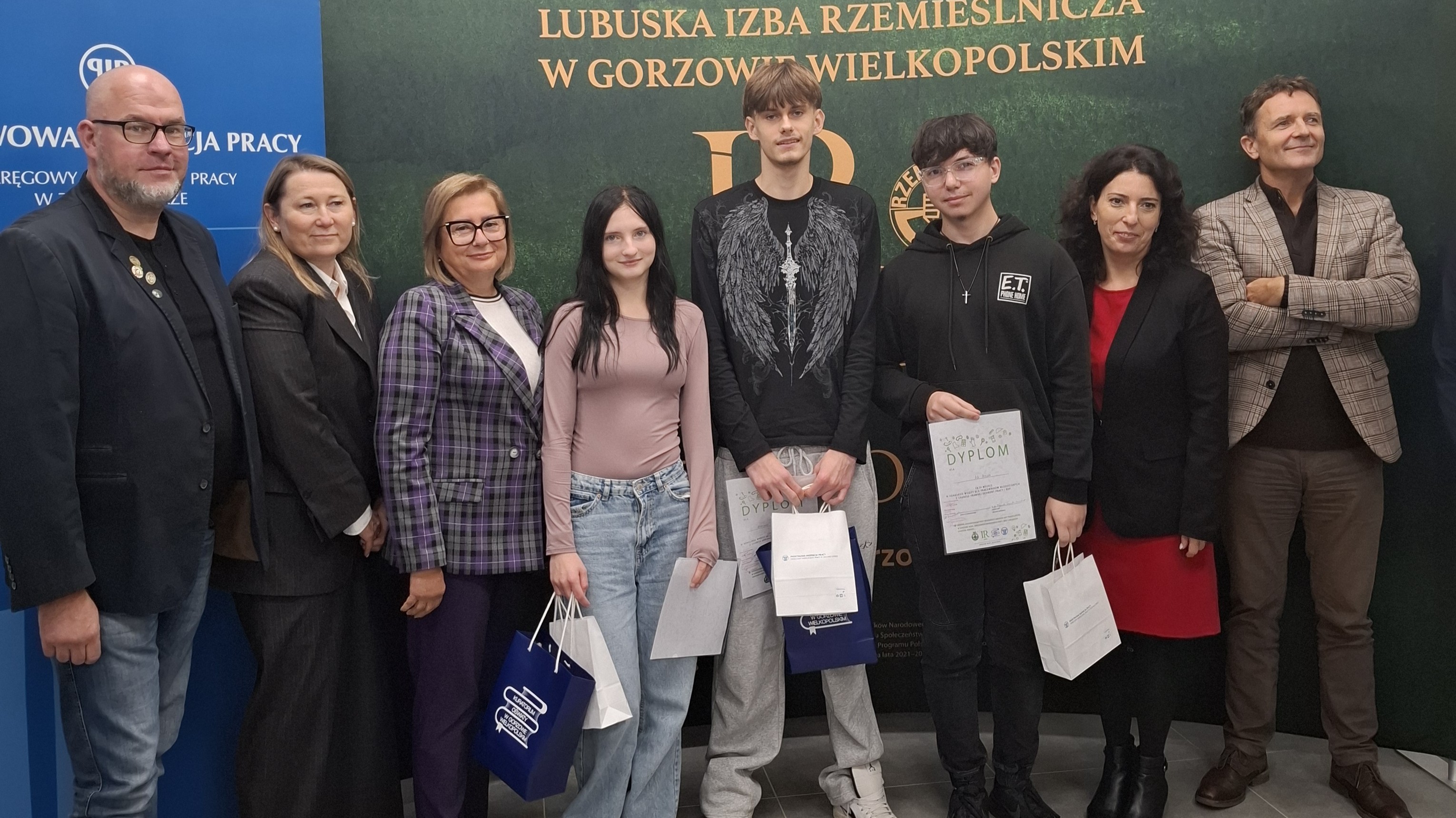 Bezpieczeństwo w pracy zaczyna się od wiedzy